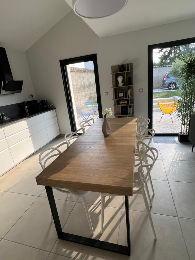 Villa Gaia - 2 Suites Lits King Size Et Salles De Bain Privatives - Parking Prive - 10 Minutes Eurexpo - Aeroport - Groupama Stadium Genas Exterior photo
